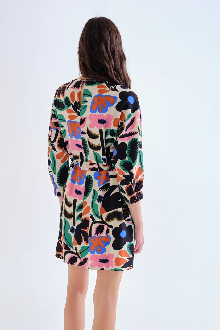 VESTIDO CORTO