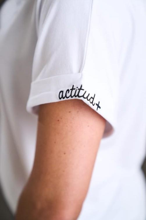 CAMISETA BÁSICA BLANCA