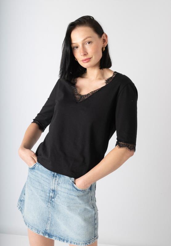CAMISETA PICO ENCAJE