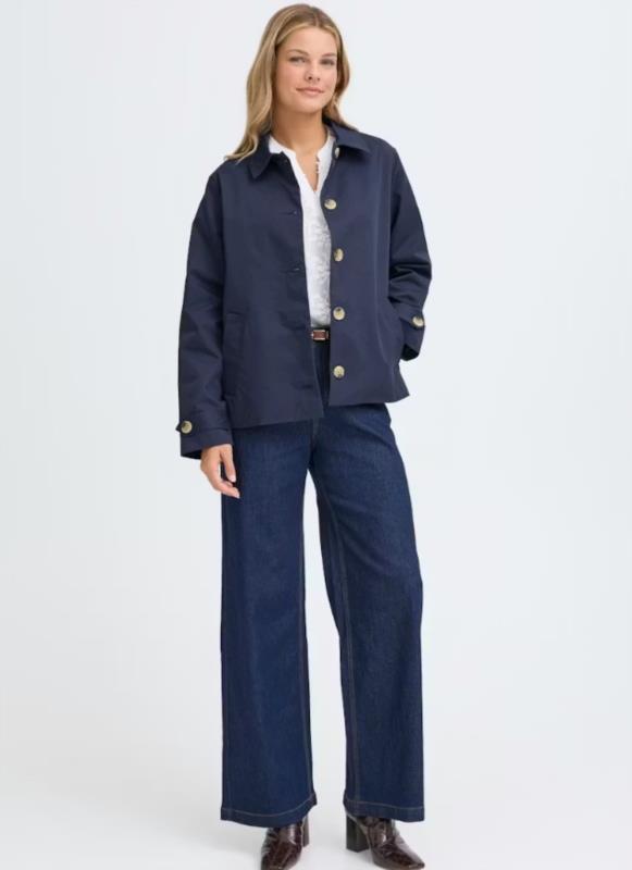 CHAQUETA AZUL MARINO