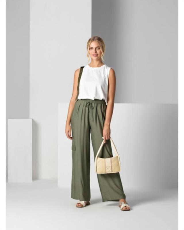 CONJUNTO CAMISETA + PANTALÓN CARGO