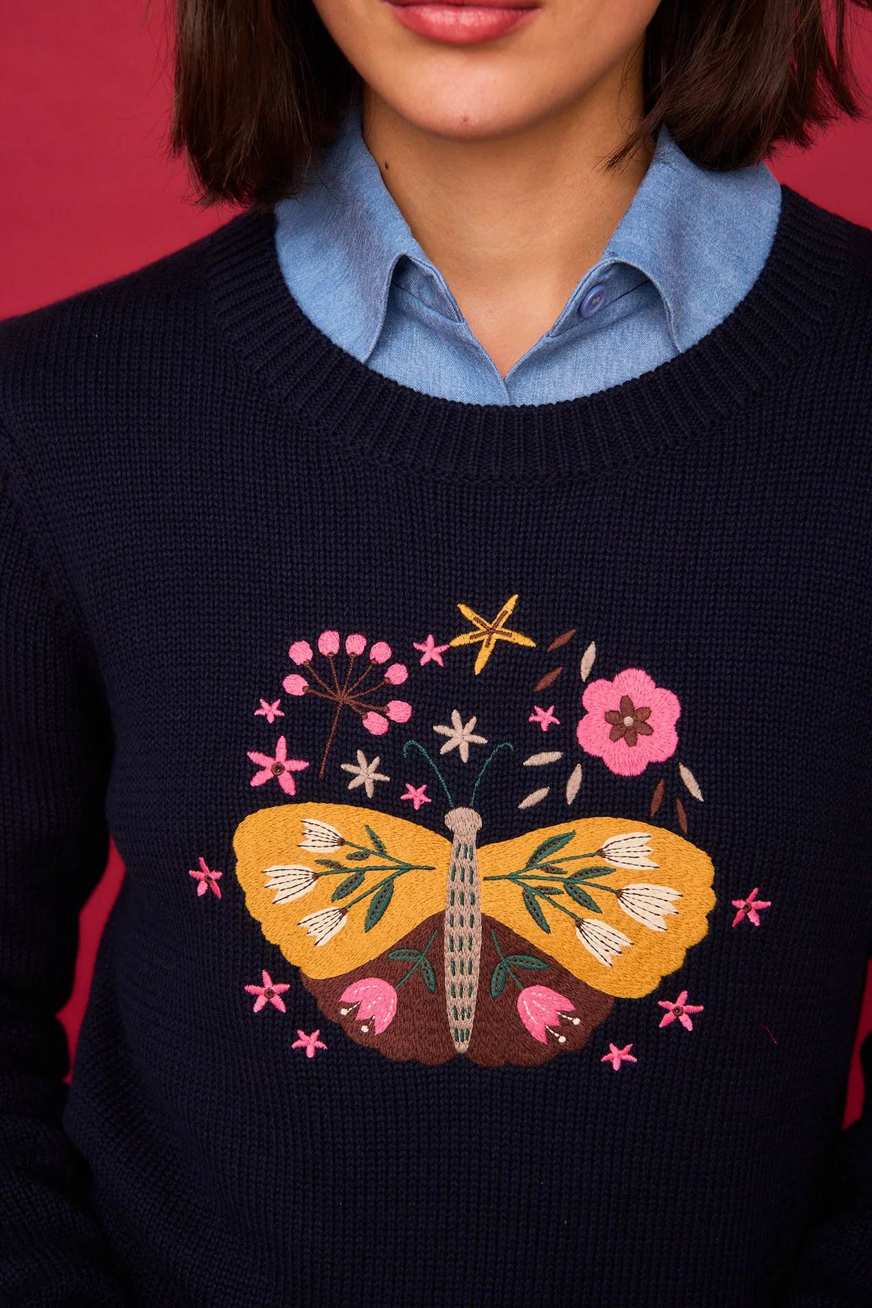 JERSEY CON MARIPOSA BORDADA