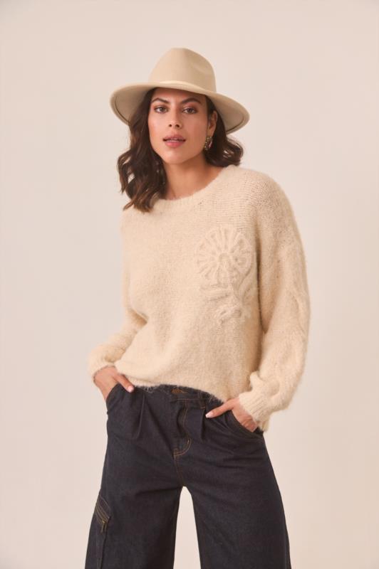 JERSEY CON FLOR BORDADA