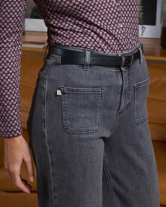 PANTALÓN VAQUERO FLARE GRIS