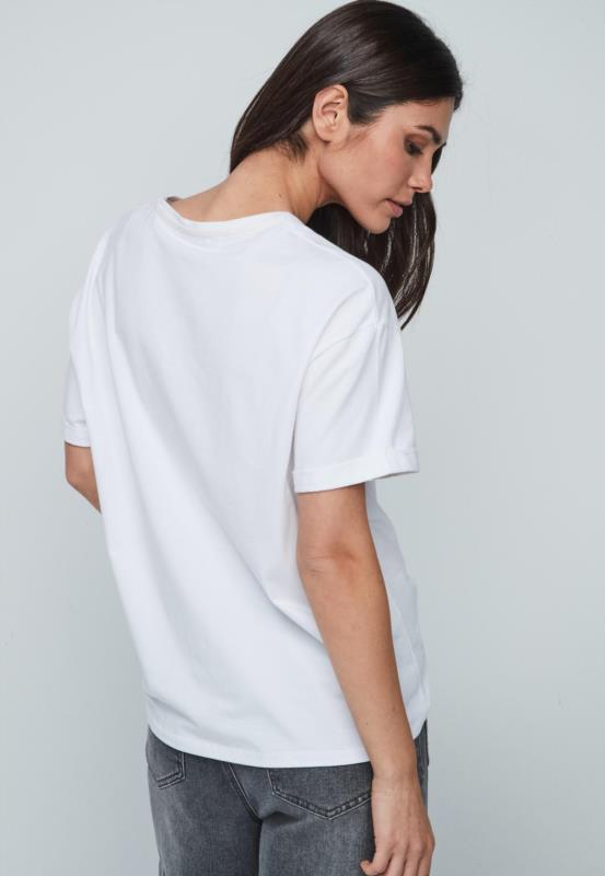 CAMISETA CON LETRAS