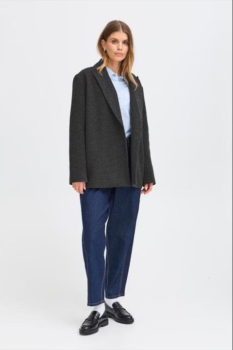 CHAQUETÓN CORTO