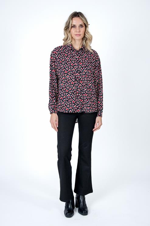 CAMISA CON DIBUJO ROJO