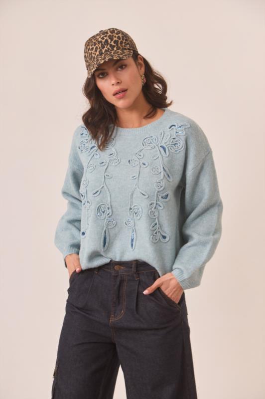 JERSEY CON BORDADO FLORAL AL TONO