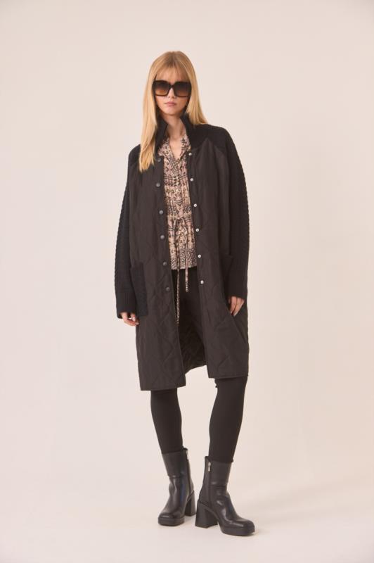 ABRIGO COMBINADO DE PUNTO Y ACOLCHADO