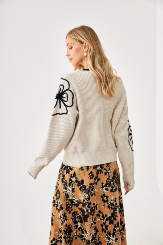 JERSEY CON BORDADO DE CONTRASTE